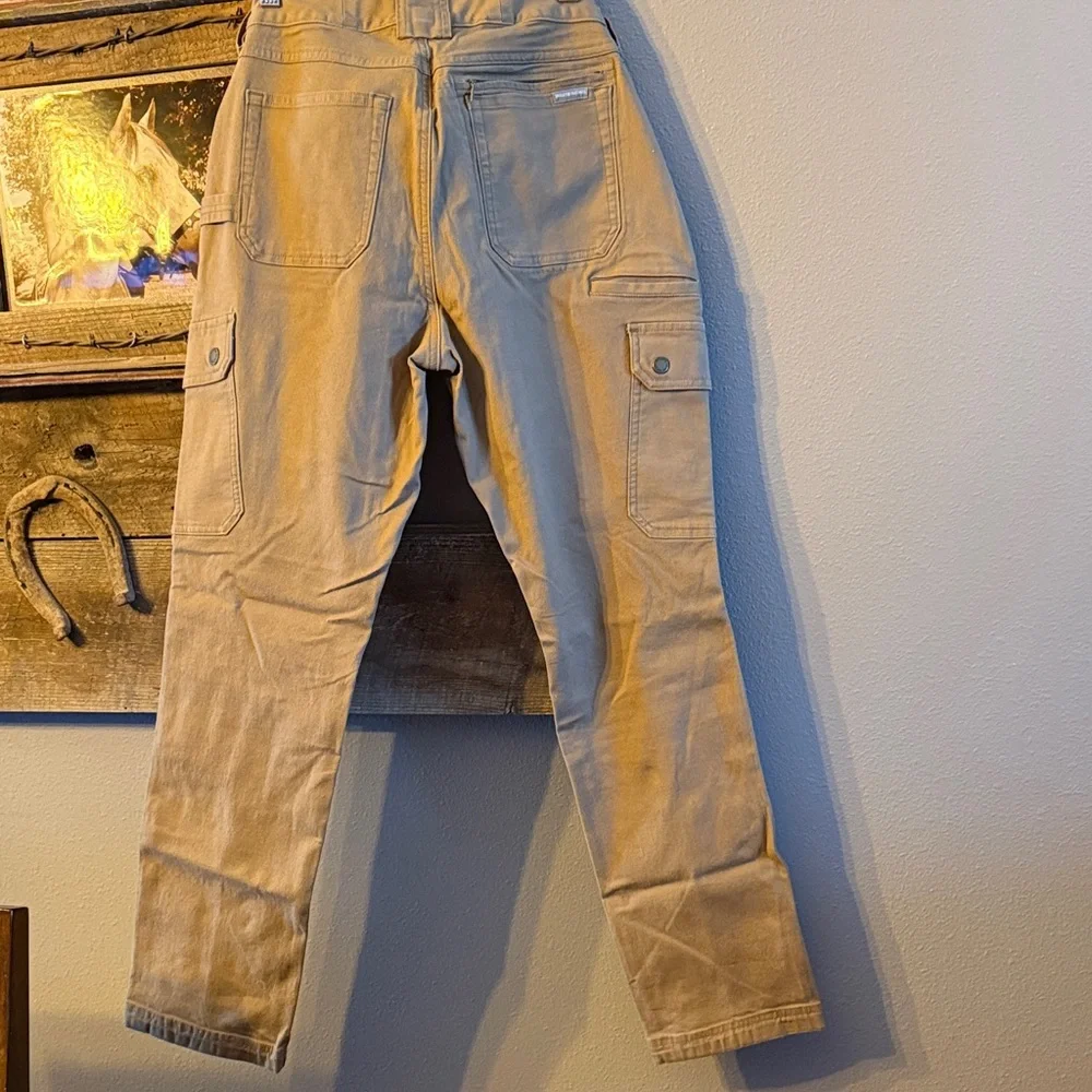 Duluth Trading Co Women’s Khaki Cargo Pants - Picture 3 of 5